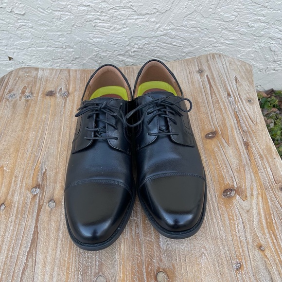 Florsheim Forcast Cap Toe Oxford Size 11D - Picture 2 of 5